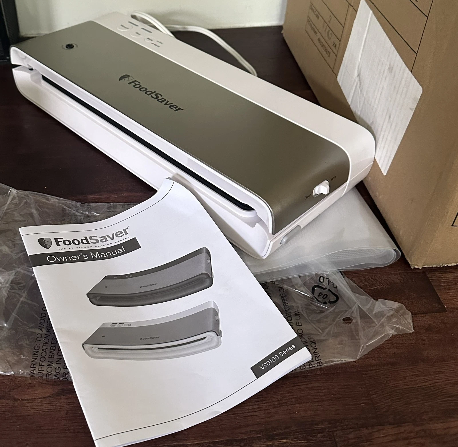 FoodSaver VS0160 Sealer PowerVac Compact Vacuum Sealing Machine, white silver