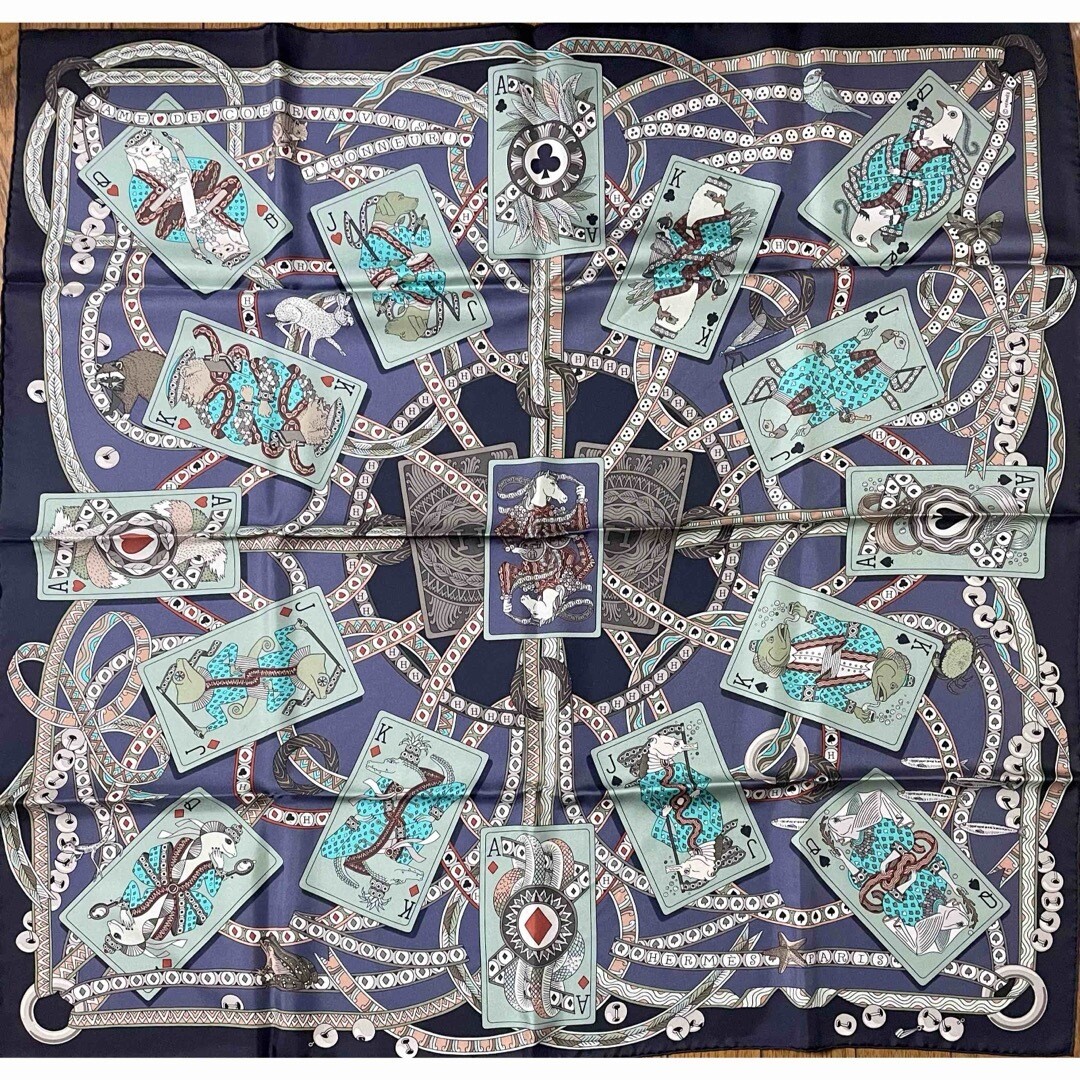 Hermes Scarf DAME DE COEUR A VOUS L'HONNEUR 90 cm silk navy
