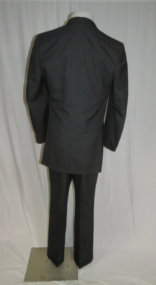 Traje Chester Barrie Hecho a Mano Vintage Gris Rayas Frente Plano Dos Botones 41L Foto 2 de 4