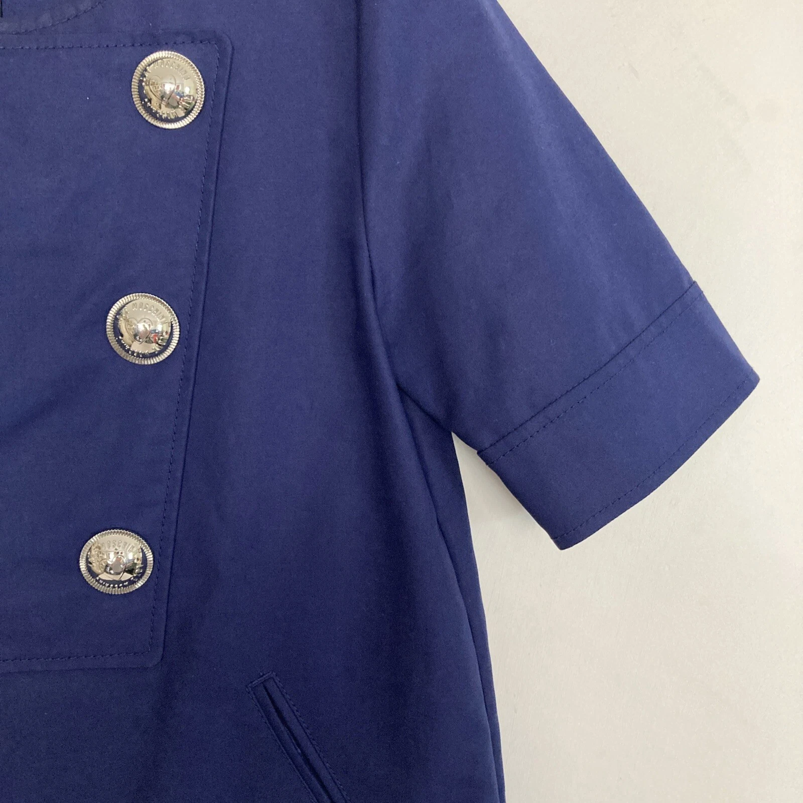 Abito Moschino Love Moschino UK 8 US 4 bottoni argento navy nuovo con etichette prezzo consigliato £ 470