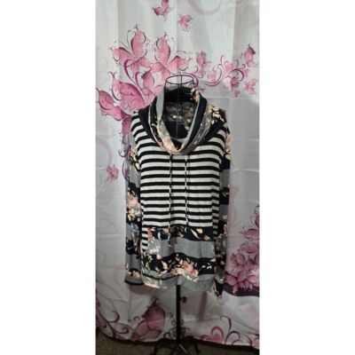 12 PM By Mon Ami Large Floral Striped Long Sleeve Pullover Cottage Granny Core