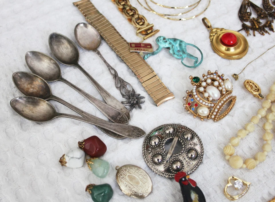 Konvolut Omas Erbe Schmuck, Antikschmuck. 110 Teile. Art Deko, Jugendstil UVM - Bild 2 von 4