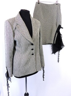 Pre-Loved Vintage Women's Saint Honore Paris Grey Blazer & Skirt Suit 14/42