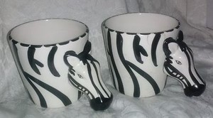 Two-Vintage-Set-Zebra-Animal-Rain-Forest-Figurine-Coffee-Tea-Dessert-Cup-2-Mugs