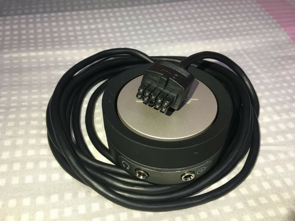 Genuine Bose Companion 5 C5 Volume Control Pod 10 Pin Genuine Bose Companion 5 C5 Volume Control Pod 10 Pin