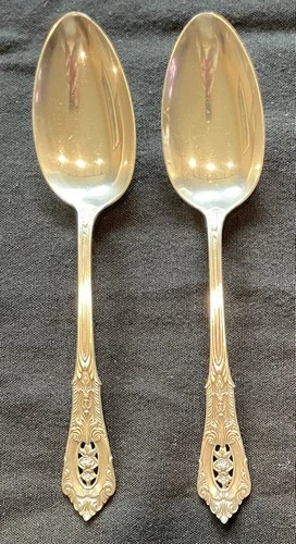 Wallace Sterling Silver Rosepoint 2 Serving Spoons 4.6 OZ  total 8.5 in.
