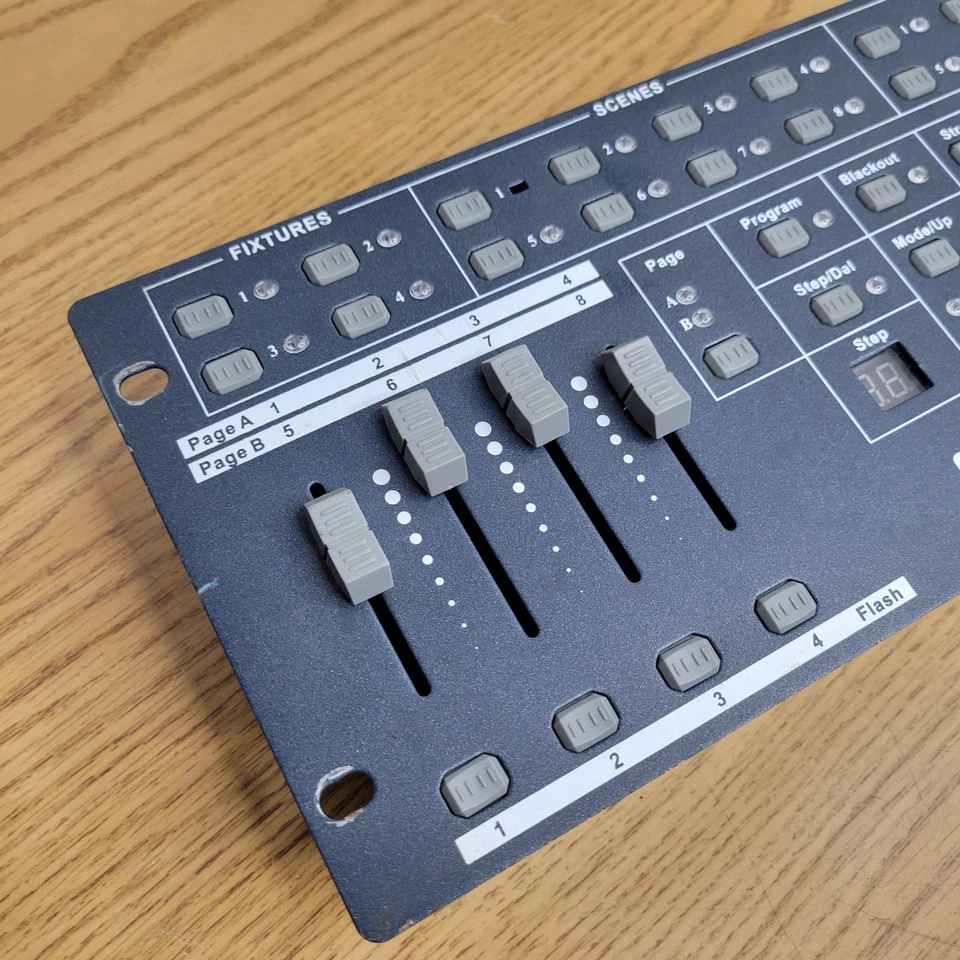Chauvet DJ Obey 8 Compact 32 Channel DMX Lighting Controller for LED Lights - Image 3 of 4