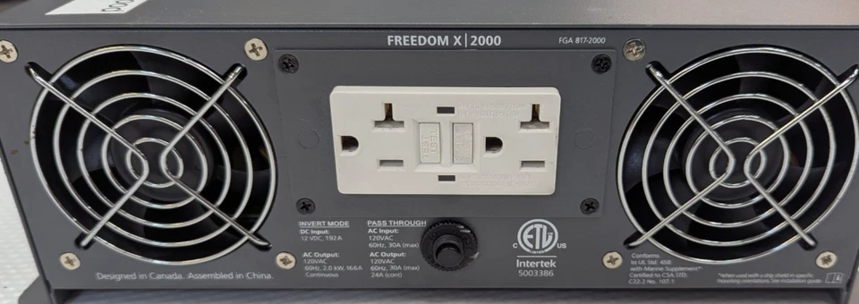 FGA 817-2000 Xantrex Freedom X 2000 BANCO PROBADO USADO INVERSOR SENO PURO 2000W Foto 3 de 4