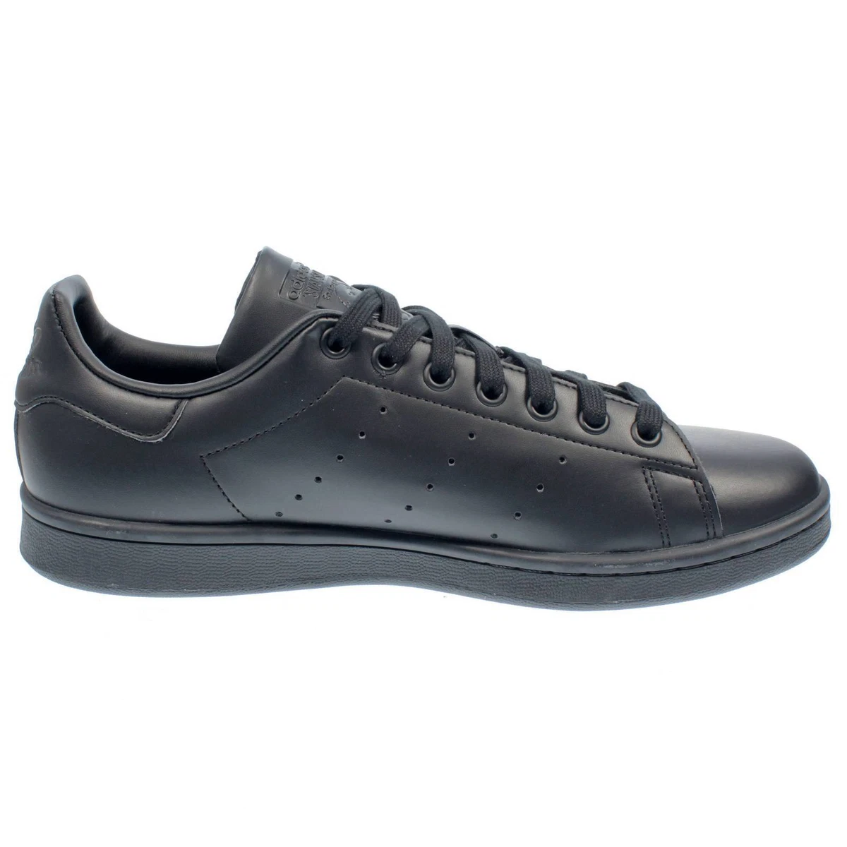 Stan smith con sales dietro nero
