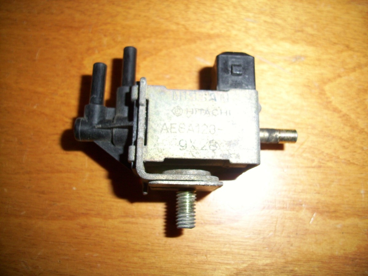 1990-95 NISSAN 300ZX GENUINE VACUUM SWITCH VALVE VSV