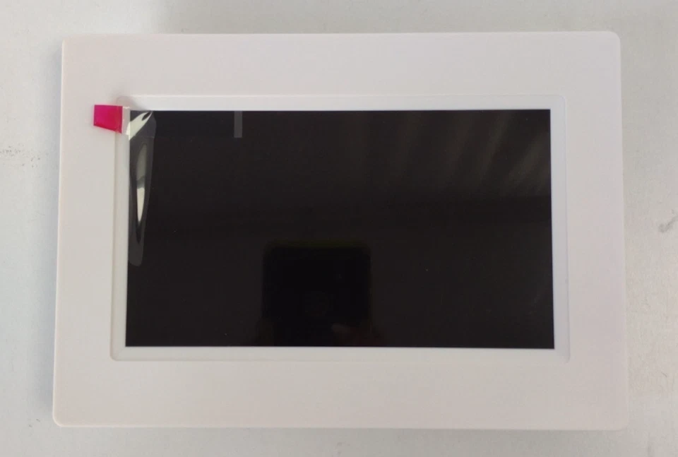 Clas Ohlson 7" White Digital Photo Frame High Resolution 16:9 USB/SD/SDHC/MMC - Image 3 of 4