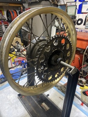 prior様 Honda 1985 CR250R Rear Wheel 18in Gold Wheel CR500 42601-KS6-000ZA