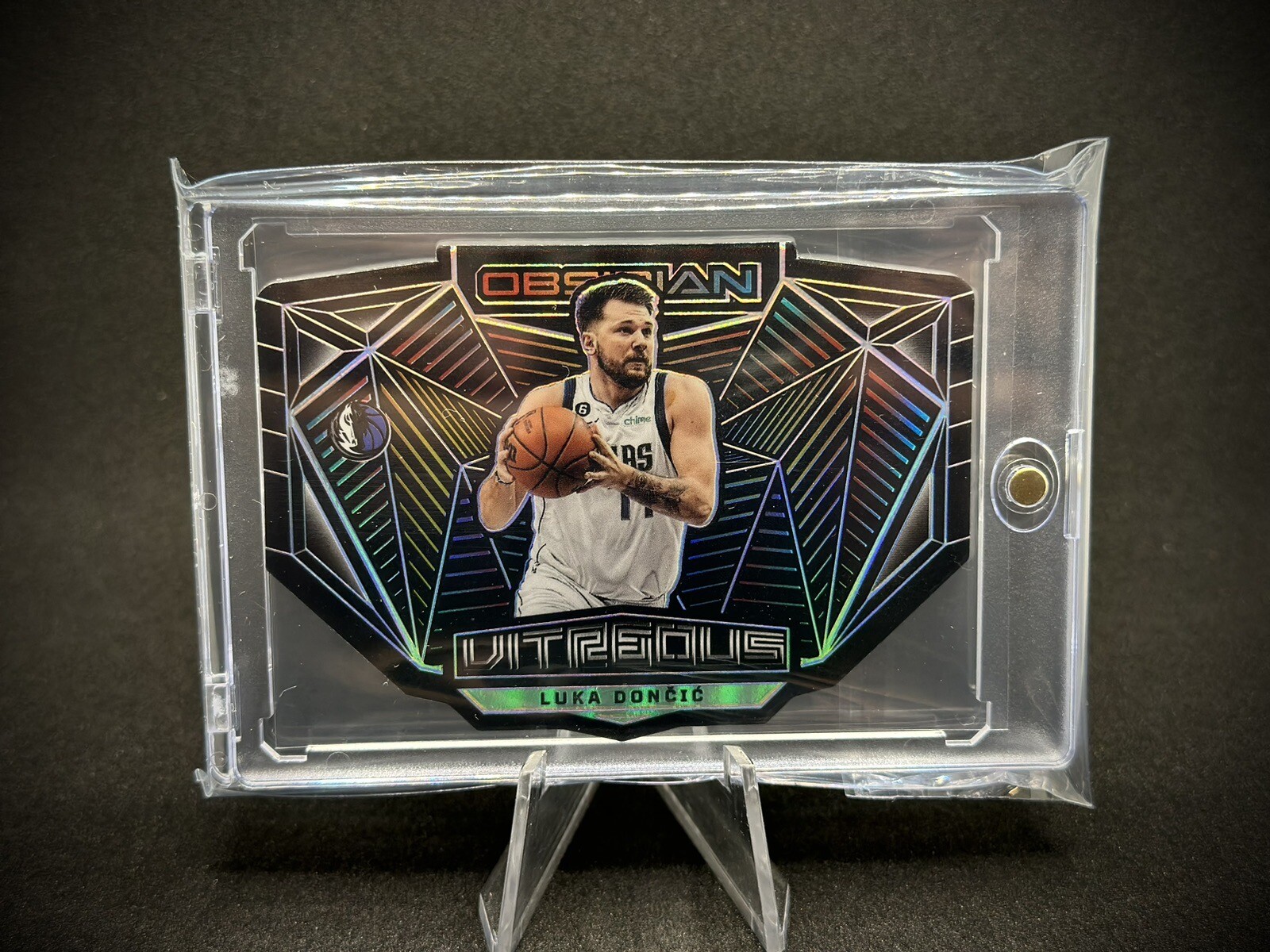 Luka Doncic 2022 Panini Obsidian Vitreous Die-Cut Case hit SSP Mavericks
