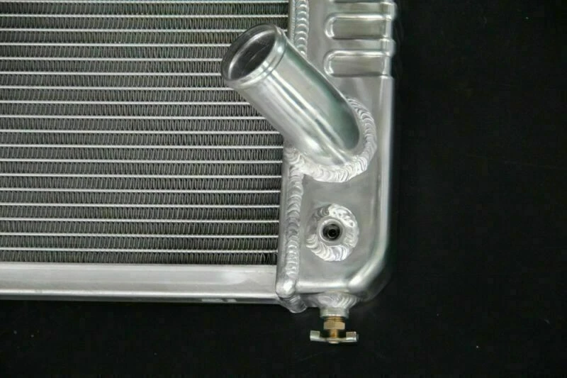 KKS RADIADOR DE ALUMINIO 3 FILAS PARA 1973-1976 1974 75 CHEVROLET CORVETTE 5.7 7.4 V8 Foto 2 de 4