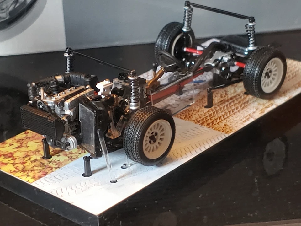 1x MINICHAMPS AUDI QUATTRO Sport 25 Jare 1985 CHASSIS-1:43 Rare - Immagine 4 di 4