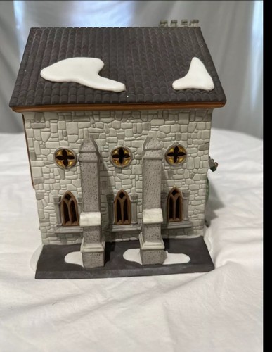 Vintage 1994 Dept 56 Dickens Village Heritage Whittlesborne Church #5821-1 - Picture 4 of 9