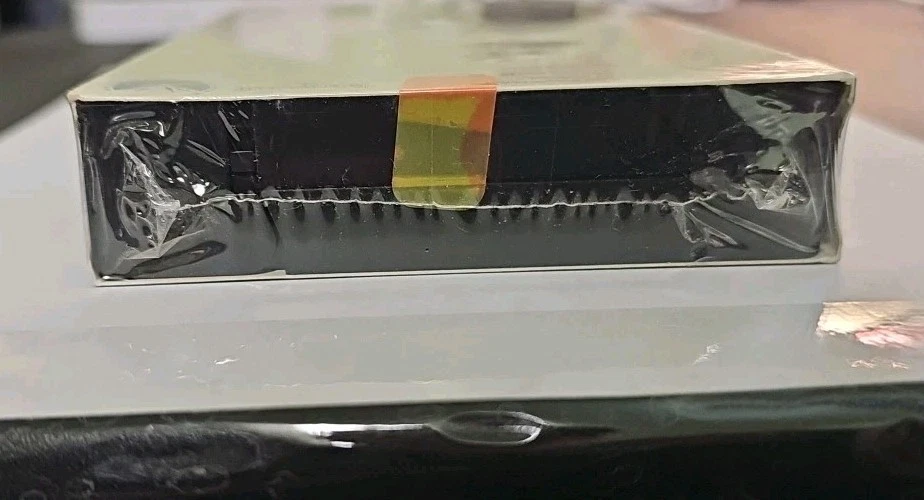 Time Bandits VHS SEALED Paramount John Cleese Sean Connery Shelley Duvall VTG - Image 4 of 4