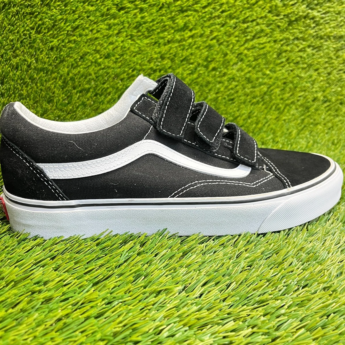 Vans Old Skool V Sneakers Gray Adjustable Strap Men’s Size 6.5 Vans: Gray Premium Old Skool Sneakers | SSENSE main image 2