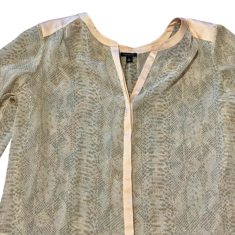 Blusa Ann Taylor Mujer Top XL Beige Borde Satinado Tranquila Lujo Romántico Trabajo Foto 3 de 4