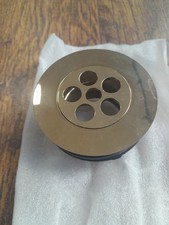 Gold plated shower waste with removable grating