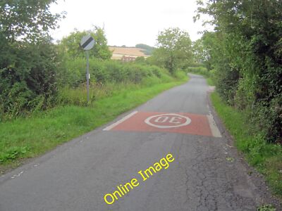 Foto 12x8 Geschwindigkeitsbegrenzung bei Sandhurst Sandhurst \/SO8223 Blick nach Nordosten a c2011