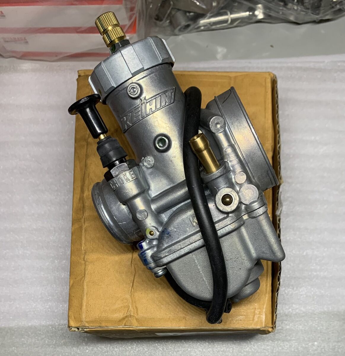 GENUINE NEW KAWASAKI NINJA R/J CARBURETOR ASSY KEIHIN PWL 26 GENUINE NEW KAWASAKI NINJA R/J CARBURETOR ASSY KEIHIN PWL 26