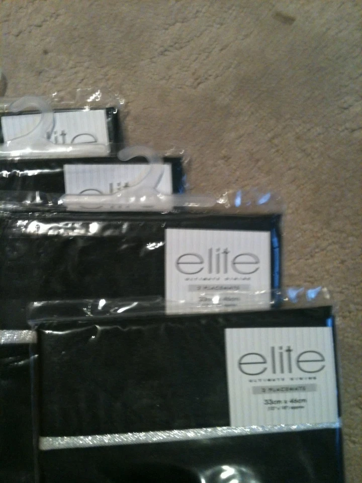 17 pc set Holiday Black tablecloth, placemats, napkins w/silver trim  - Image 3 of 4