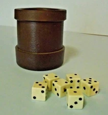Table Board Game Brown Heavy Plastic Dice Shake Cup With 6 Dice 