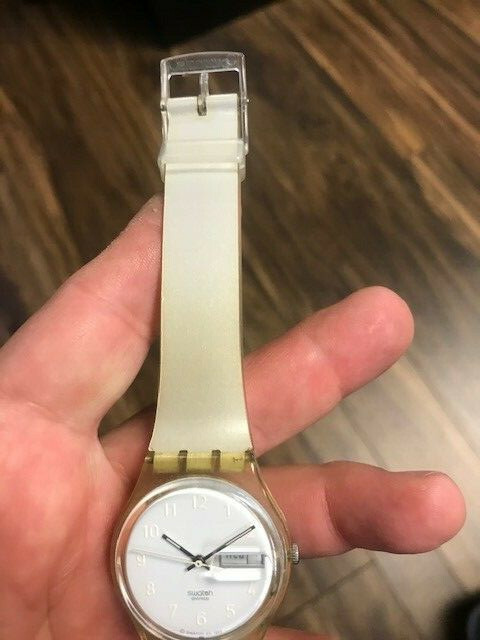 SWATCH Watch SNOWCOVERED GK733 QUARTZ DAY/DATE WHITE 1999