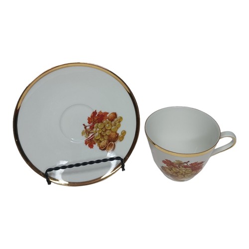 Vintage Teacup Saucer Set Bareuther Waldsassen Bavaria Germany Fruit Nut Gold - Picture 6 of 10