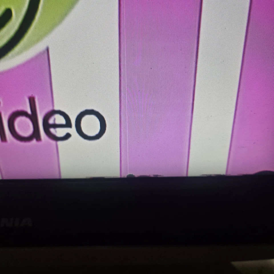 Sylvania LCD TV/DVD Combo 15" Flatscreen Retro Gaming LD155SC8 No Remote Read - Image 2 of 4