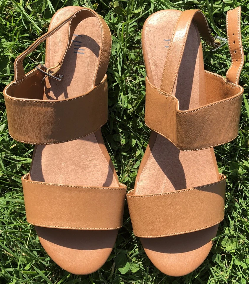 J Jill Leather Sandals Size 7.5 M Tan Wedge Two Straps Open Toe Sling Back Cute! - Image 3 of 4