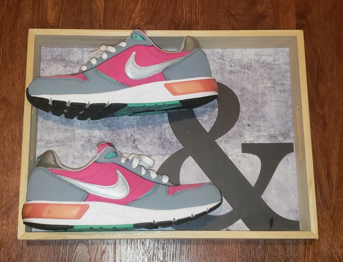 Nike Nightgazer Gray Pink Teal Silver Women s sz 8 Retro Runner