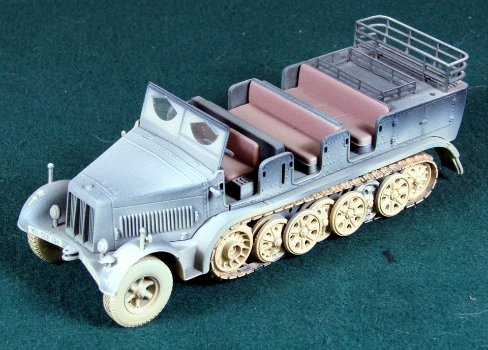 CORGI CLASSICS "WORLD WAR II N AFRICA NAZI SDKF PERSONNEL CARRIER" 1:50 LE 60004 - Image 2 of 4