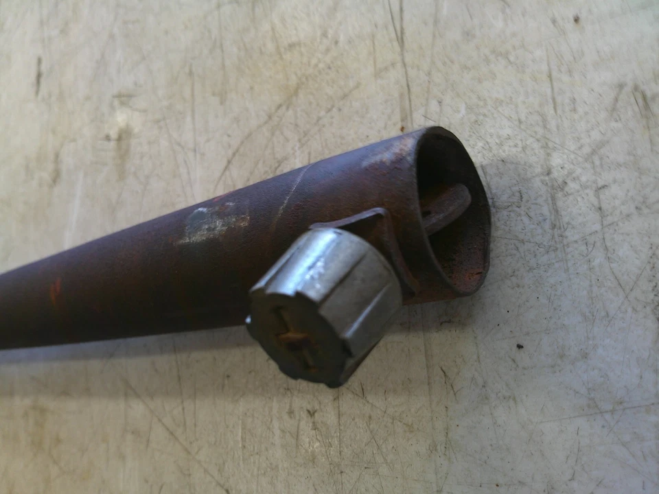 Tubo de escape izquierdo Honda CA95 Benly 150 1963-1966 Foto 4 de 4