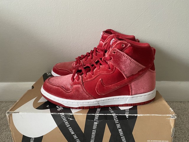 nike sb dunk high red velvet