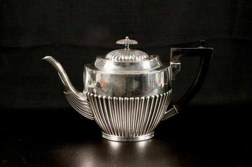 Antique TeaPot Silver Plated Daniel & Arter  early 1900's D&A EPEM