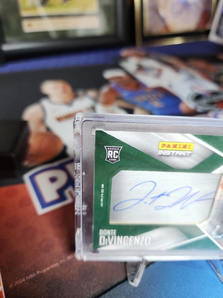 2018 Panini Instant Metal Donte DiVincenzo Auto RC /5 Sealed Bucks Timberwolves - Image 3 of 4