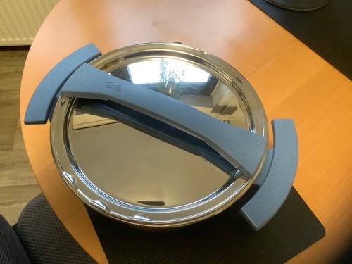 Induktions Topf -Fissler Magic line-cookstar-innen 24 cm-hellblau-4 Liter- Top!! - Bild 2 von 5