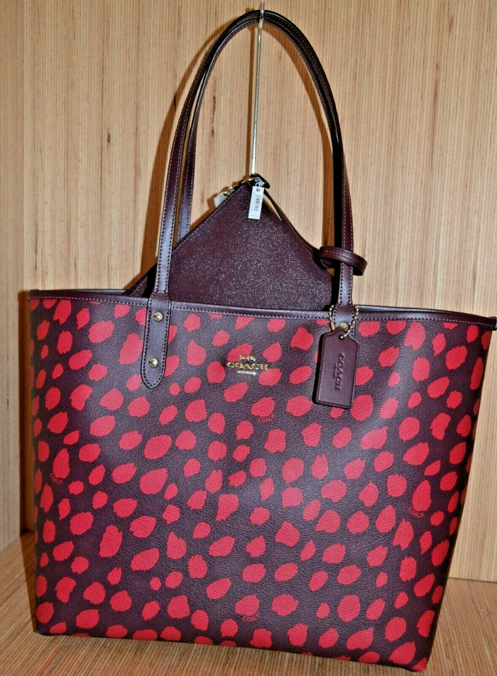 COACH F37878 DEER SPOT PRINT REVERSIBLE RASPBERRY CITY TOTE  WITH POUCH - Image 4 of 4