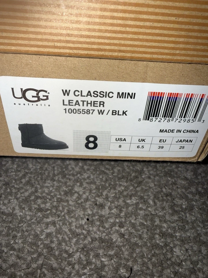 UGG Australia Classic Mini Leather Women’s Boots Black Lined Pull On UK 6.5, photo 4 of 4