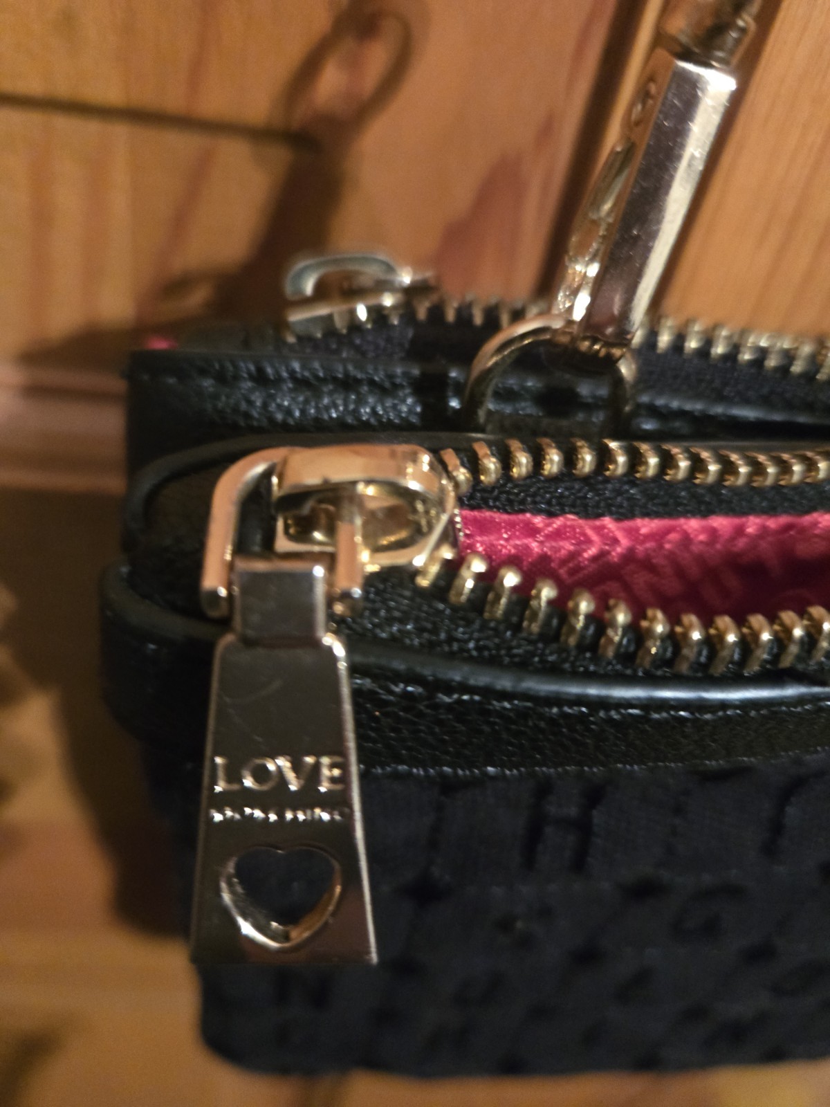 womens moschino handbag — image 6