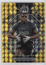 2023 Panini Mosaic Rookies Reactive Yellow Prizm Jakorian Bennett #327 14dq