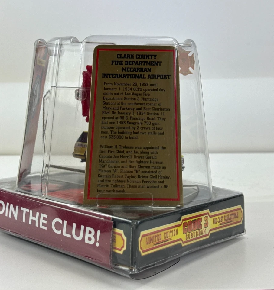 Camión suburbano GMC Code 3 Clark County #40 Fire Department 1:64 diecast DS66 Foto 3 de 4