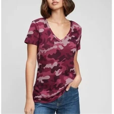 Gap NWT pink & burgundy camo t-shirt vneck shirt sleeves sz S cotton blend