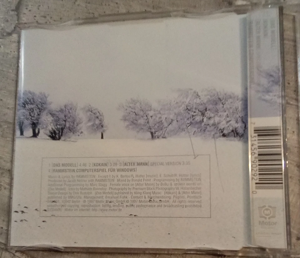 Rammstein - Das Modell - 3 Track Maxi CD - 1997 mit Computerspiel für Windows - Bild 3 von 4