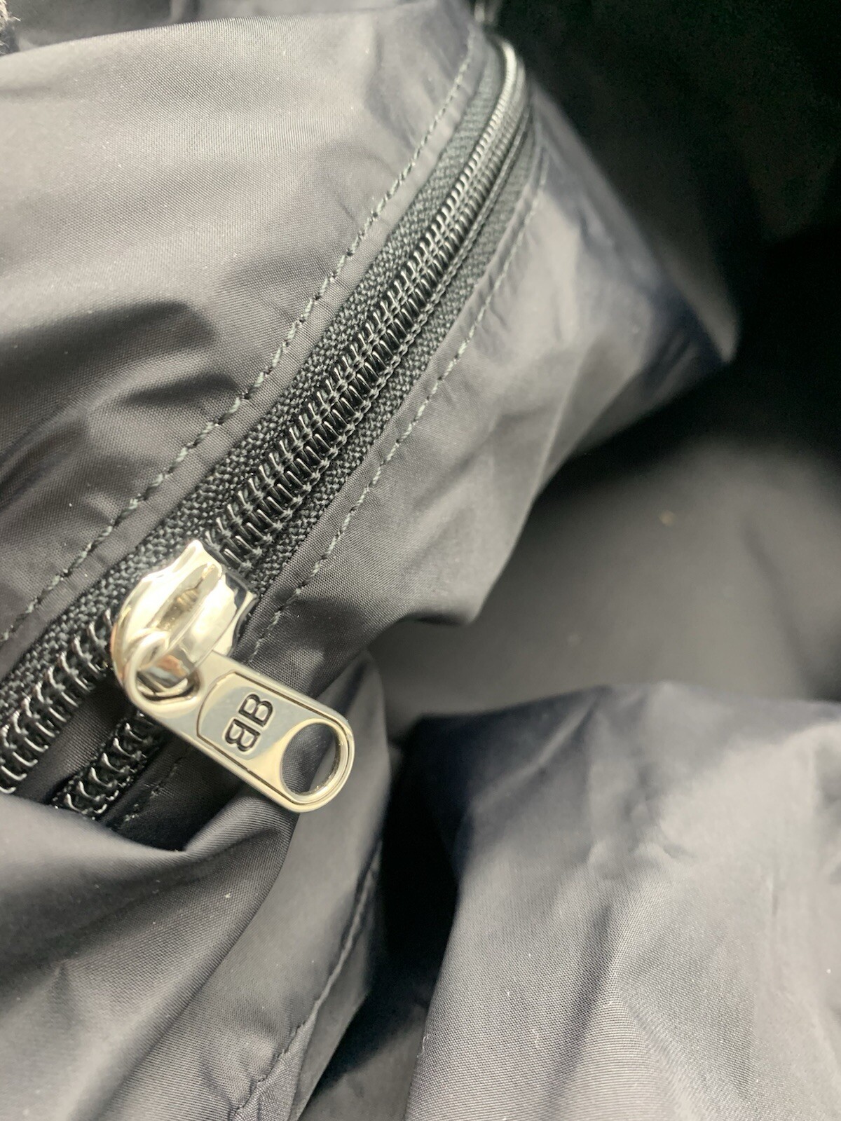 AUTHENTIC Balenciaga Medium 24/7 Tote — image 9