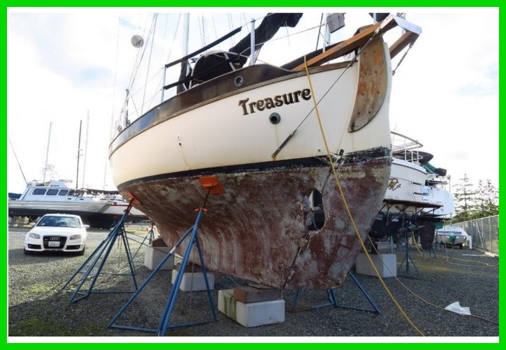 1979 Westsail 32 Sailboat 40’ Blue Water Cruiser Full Keel Yanmar 4JHE Diesel 