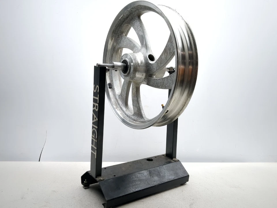 Llanta delantera Victory Kingpin 04-12 recta 18x3,00 Foto 3 de 4