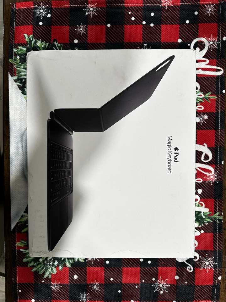 Клавиатура Apple Magic 13 дюймов для iPad Pro - Изображение 2 из 4